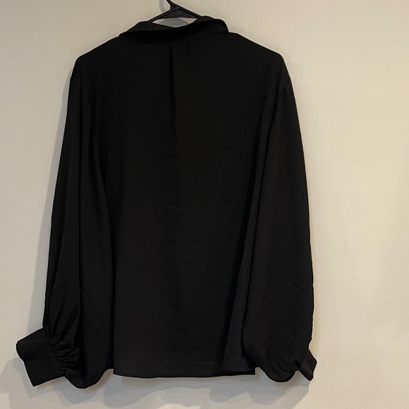Umgee Black Draped Blouse Size Large - Picture 5 of 7